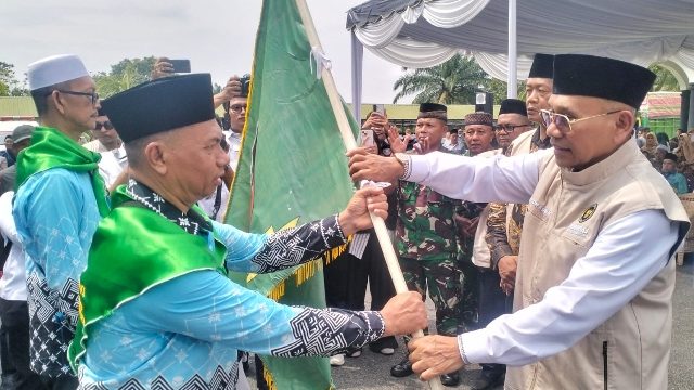 Pemkab Simalungun Resmi Berangkatkan Jamaah Calon Haji 2026, Bupati Titip Pesan Keteguhan Niat dan Kesabaran