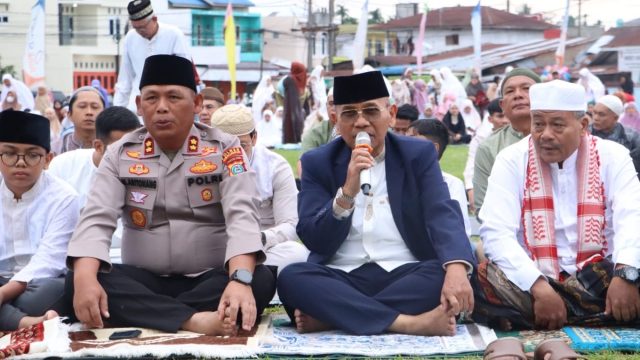 Hari Raya Idul Adha 1447 H di Kabupaten Simalungun: Suasana Syahdu, Bupati Simalungun Sembelih Langsung Hewan Qurban