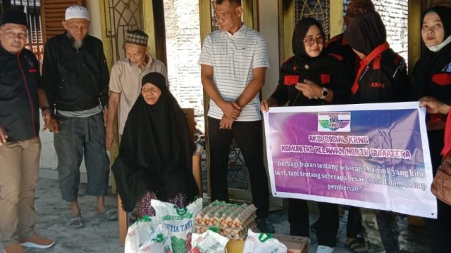 KRNS Salurkan Bantuan untuk Kek Syukur, Korban Kebakaran di Bosar Maligas