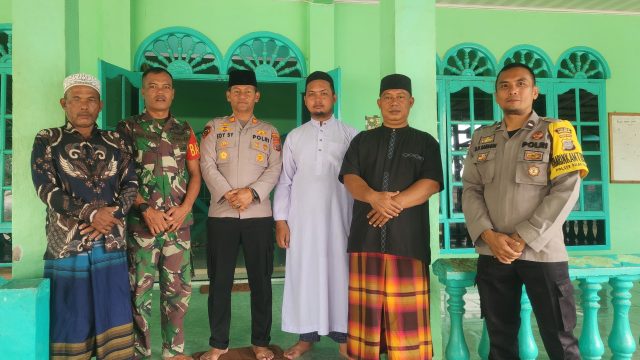 Jaga Kekhusyukan Ibadah, Kapolsek Silou Kahean Perkuat Kamtibmas dan Ajak Jamaah Perangi Narkoba