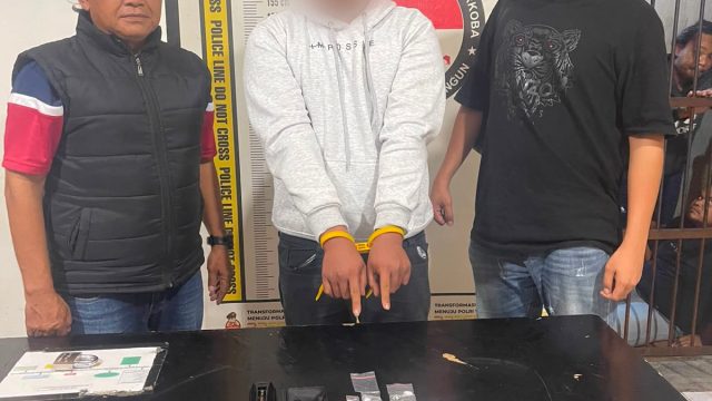 Sok Ganteng di Pinggir Jalan, Diduga Jual Sabu, Pemuda 22 Tahun Dilipat Polsek Gunung Malela
