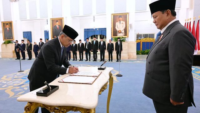Presiden Prabowo Lantik Suahasil Nazara Jadi Menteri Keuangan Kabinet Merah Putih