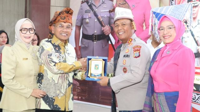 Hadiri Pisah Sambut Kapolres Simalungun, Bupati Tegaskan Sinergi untuk Masyarakat Harus Terus Diperkuat